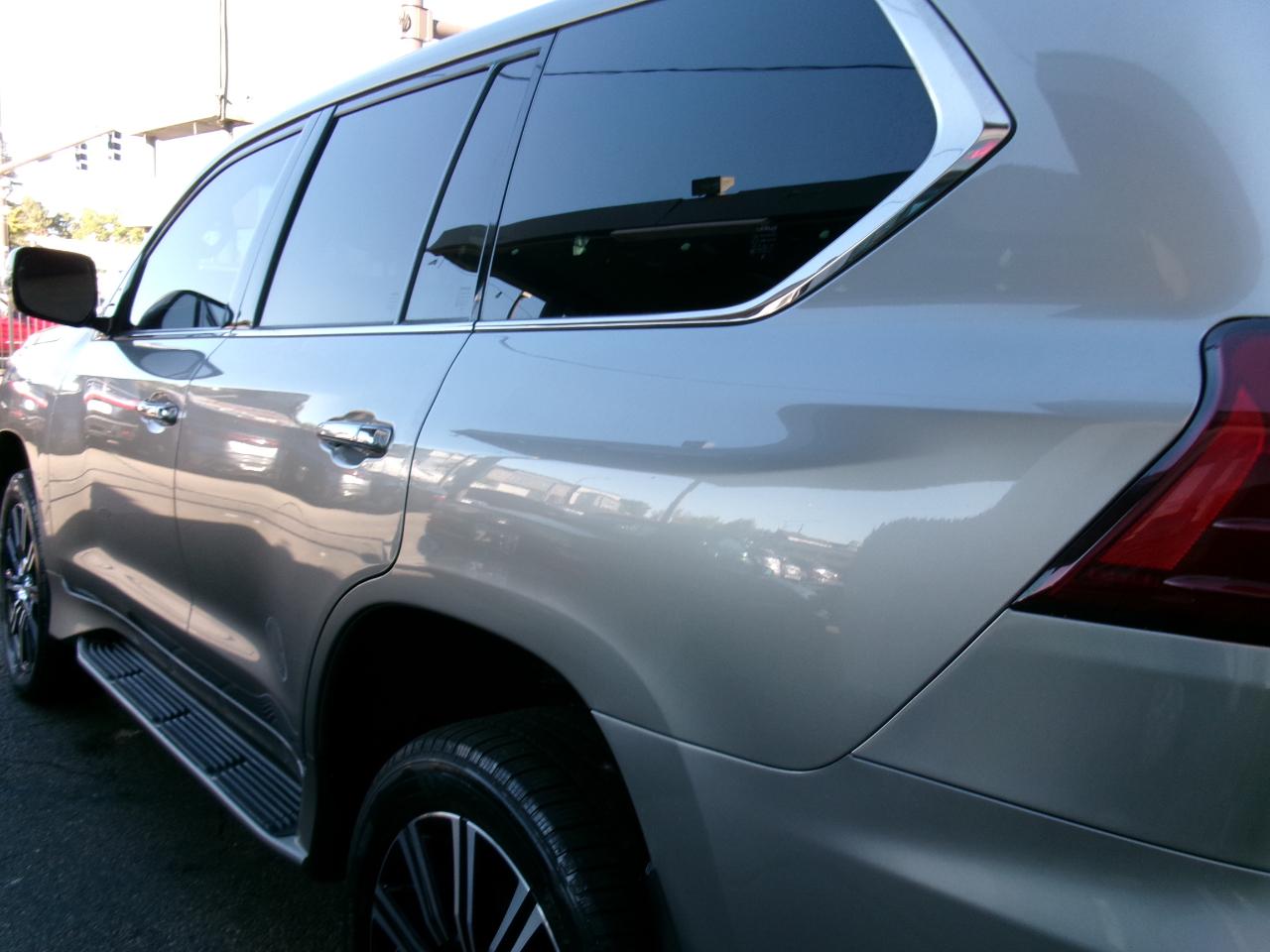 Lexus LX LX 570 Two Row 4WD 2020