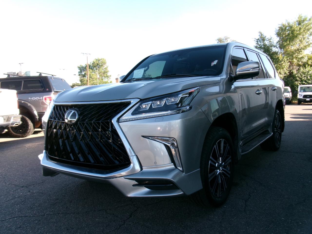 Lexus LX LX 570 Two Row 4WD 2020