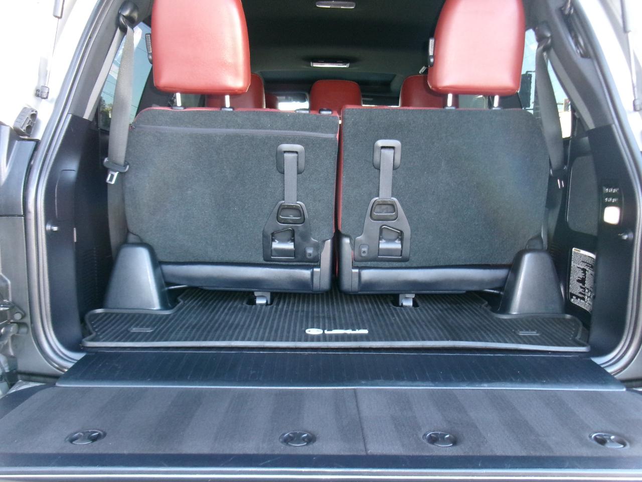 Lexus LX LX 570 Two Row 4WD 2020