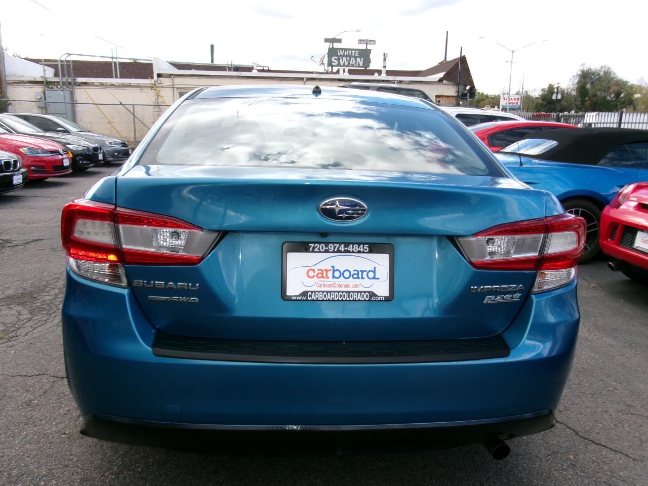 Subaru Impreza 2.0i 4-door Manual 2017