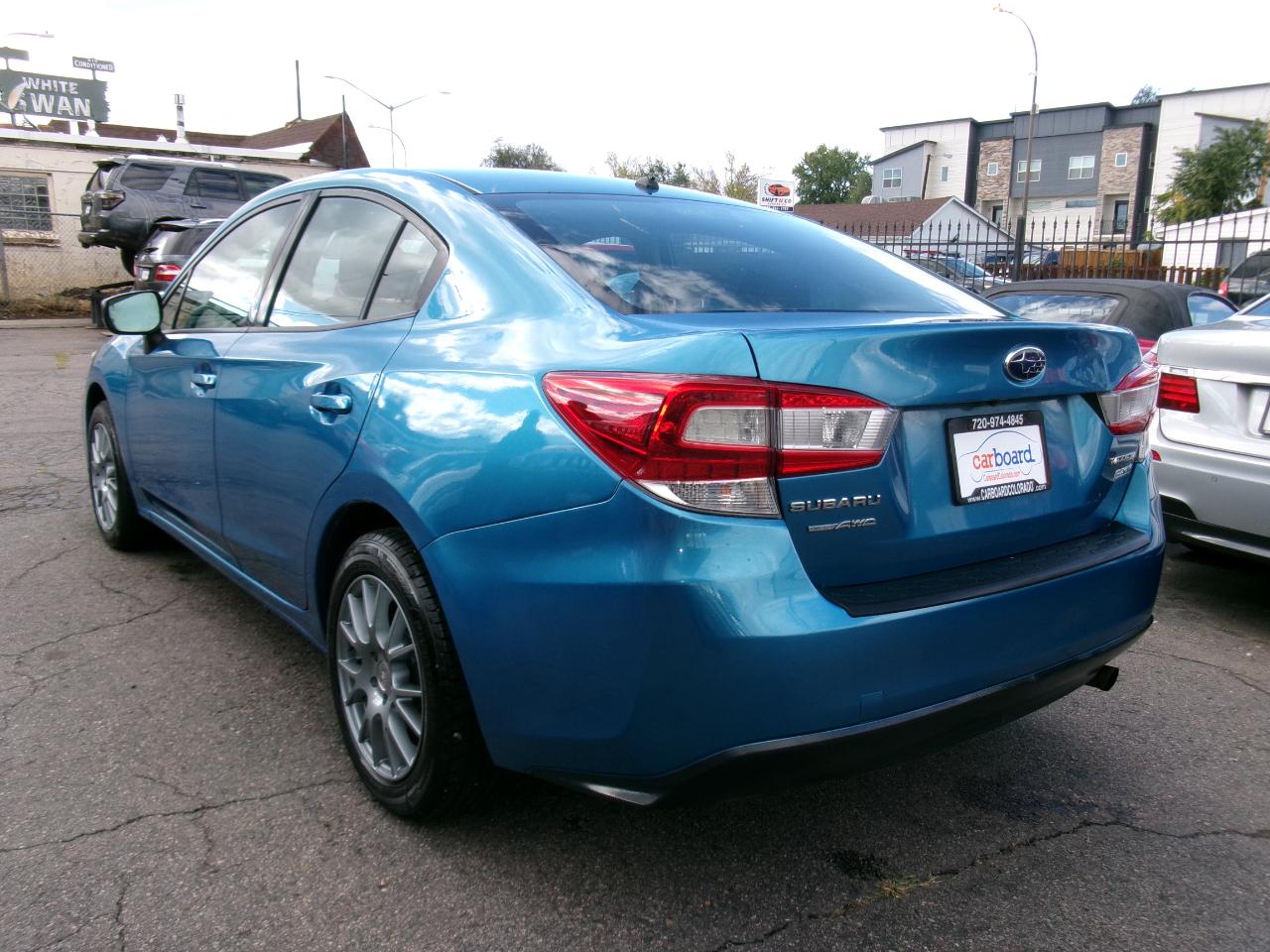 Subaru Impreza 2.0i 4-door Manual 2017