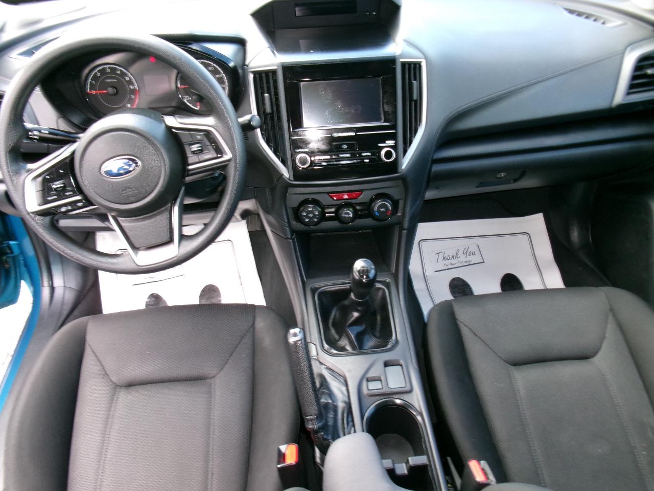 Subaru Impreza 2.0i 4-door Manual 2017
