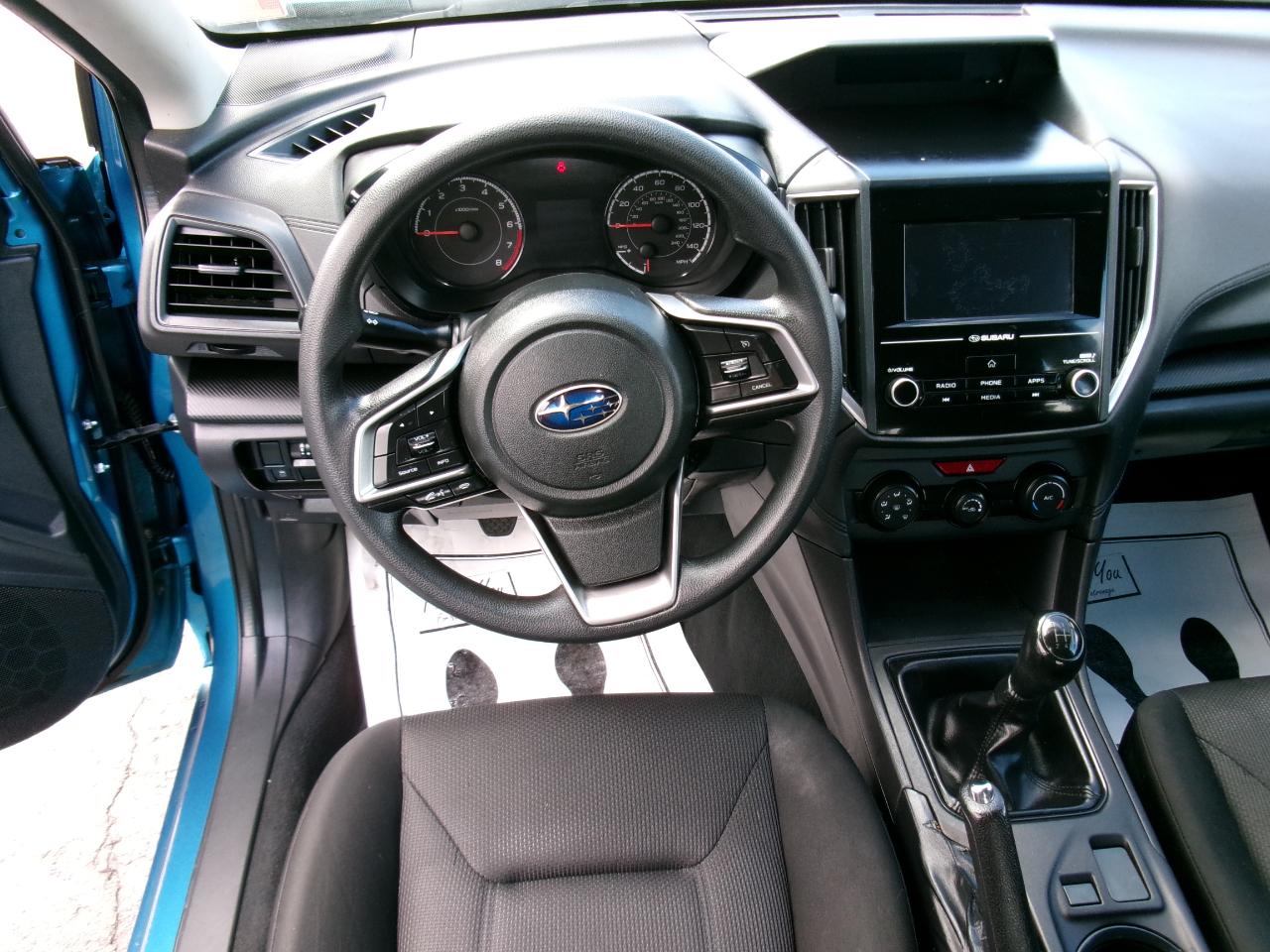 Subaru Impreza 2.0i 4-door Manual 2017