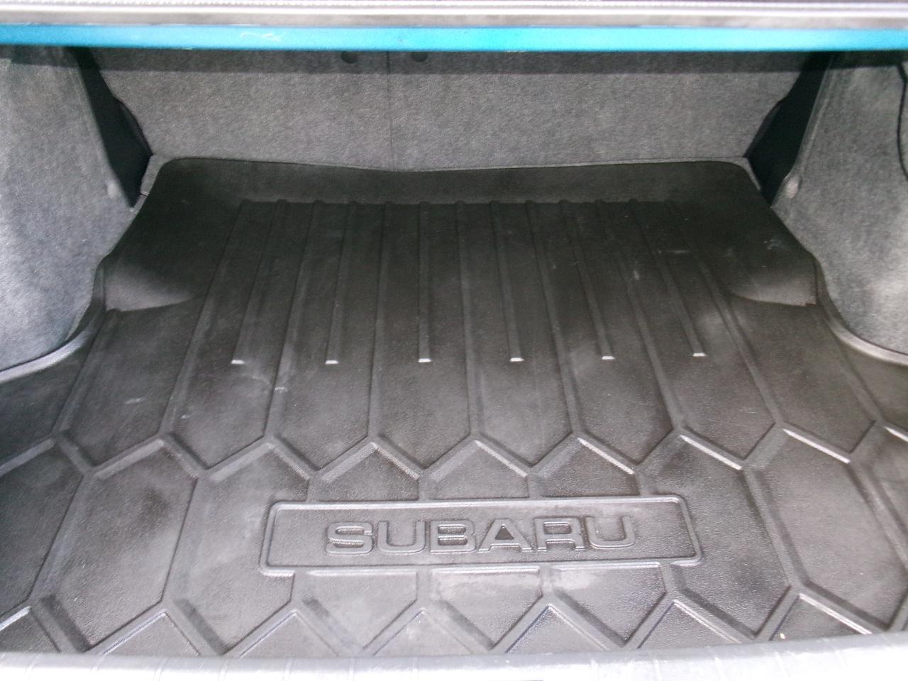 Subaru Impreza 2.0i 4-door Manual 2017