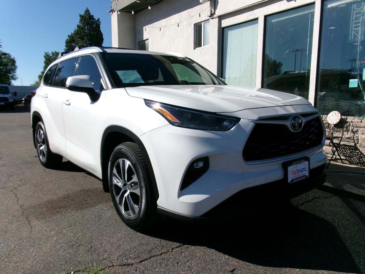 2021 Toyota Highlander XLE AWD (Natl)