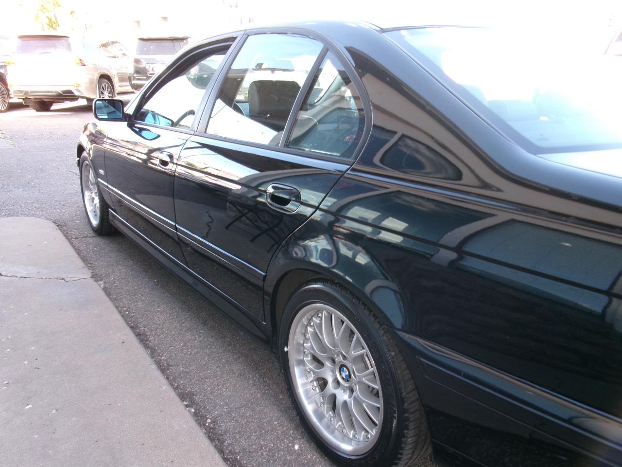 BMW 530i photo 8