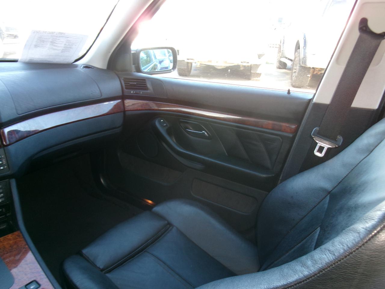 BMW 530i photo 18