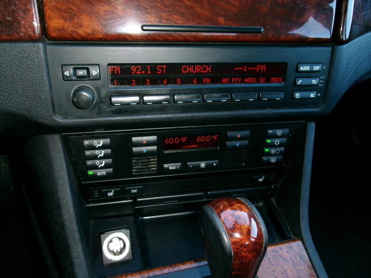 BMW 530i photo 24