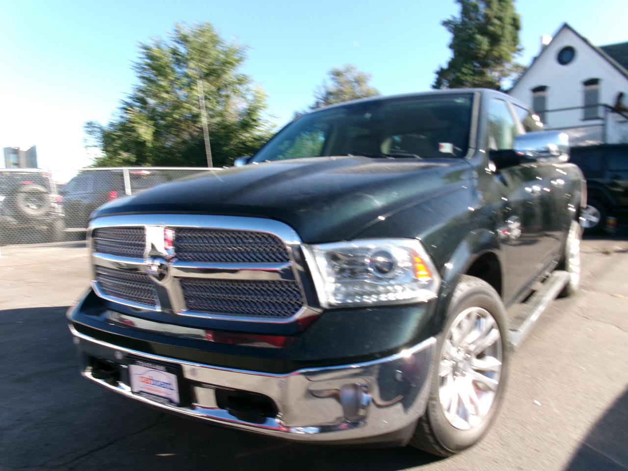 RAM 1500 4WD Crew Cab 140.5" Laramie Longhorn 2015