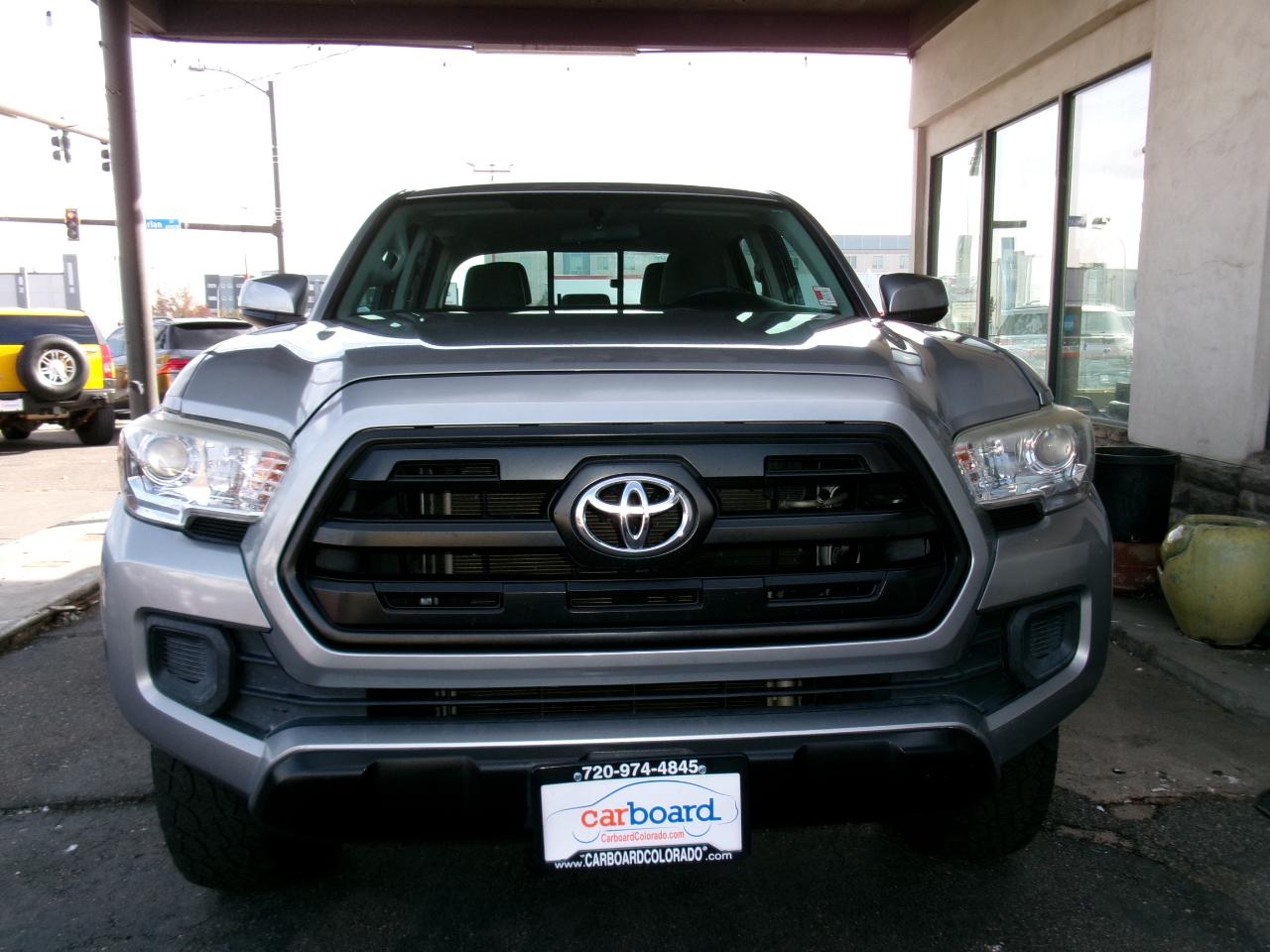 Toyota Tacoma TRD Off Road Double Cab 5' Bed V6 4x4 MT (Natl) 2017