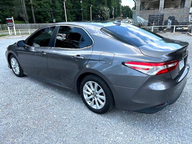 Toyota Camry SE 2019