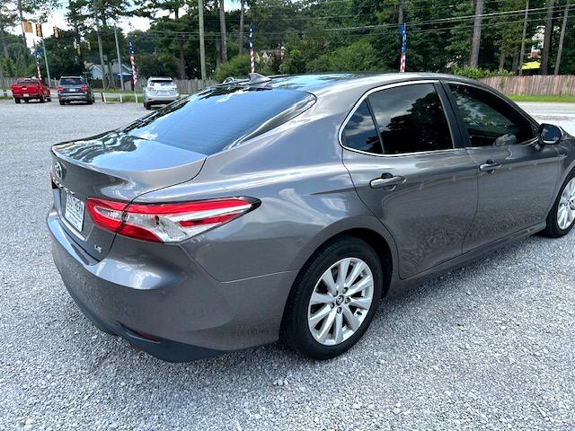 Toyota Camry SE 2019