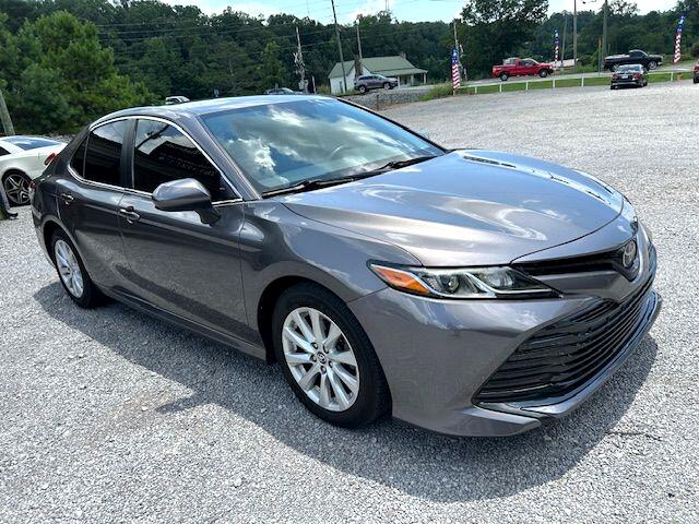 Toyota Camry SE 2019