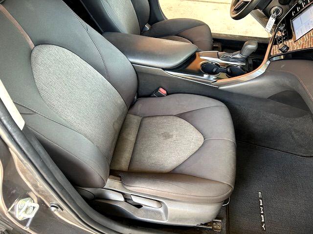 Toyota Camry SE 2019