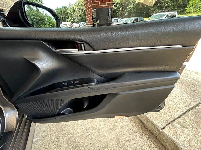 Toyota Camry SE 2019