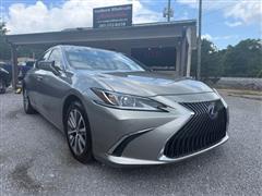 2021 Lexus ES 300h 