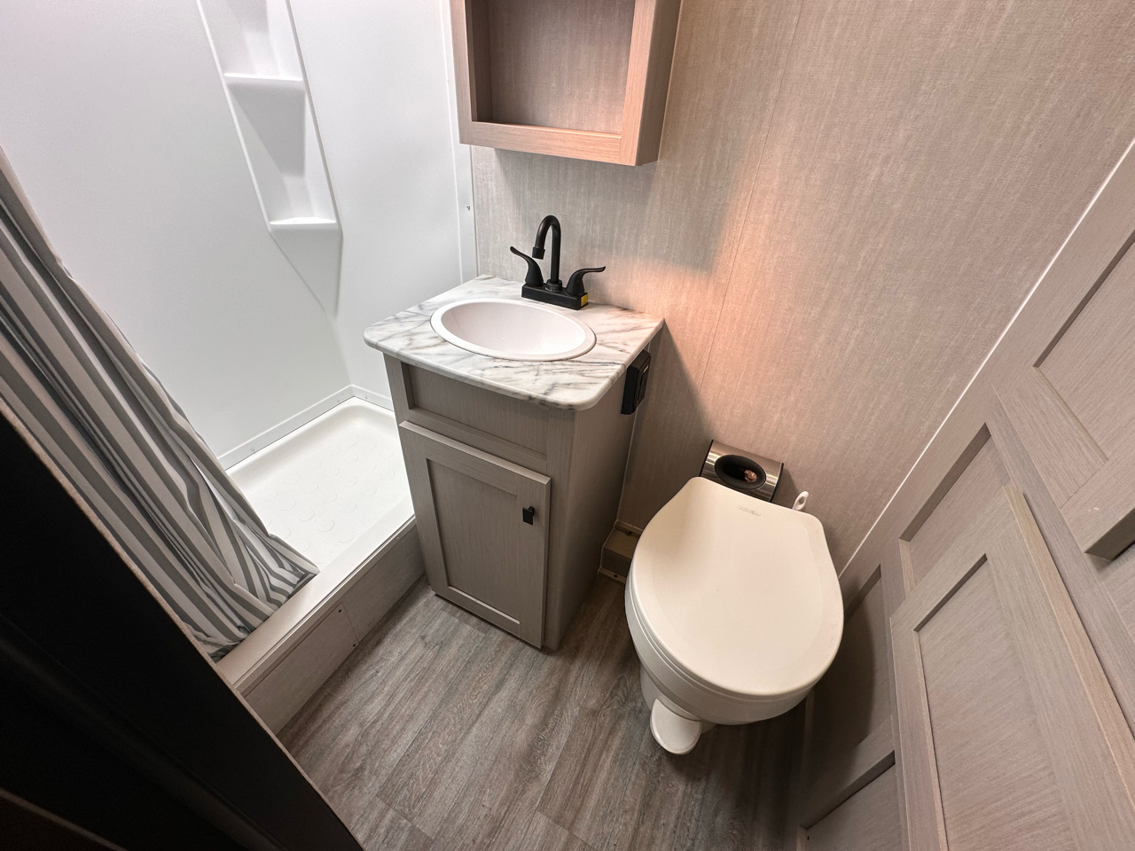 Coachmen Apex  2024 Coachmen Apex  2024