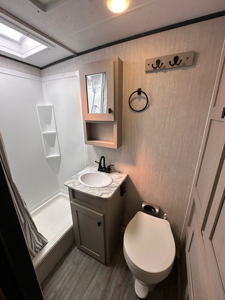 Coachmen Apex  2024 Coachmen Apex  2024