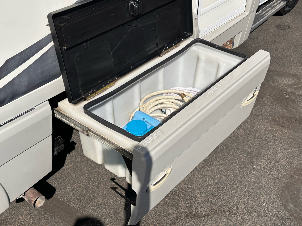 Itasca Navion  2008 Itasca Navion  2008