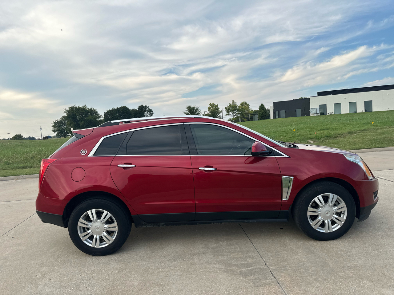 2016 Cadillac SRX Luxury photo 3