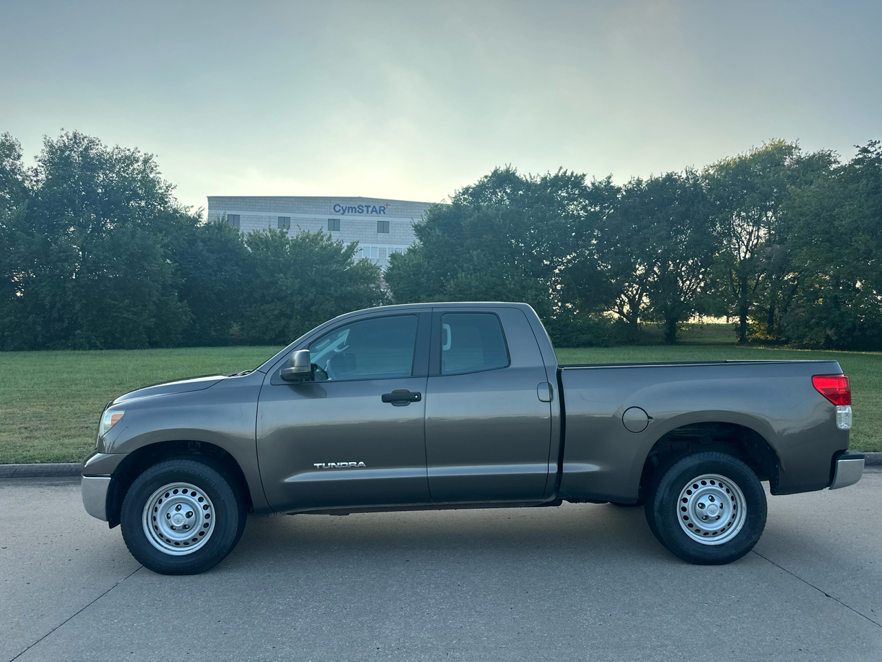 2011 Toyota Tundra Double Cab photo 3