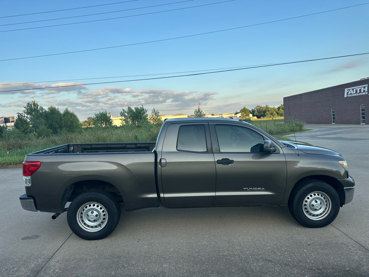 2011 Toyota Tundra Double Cab photo 4