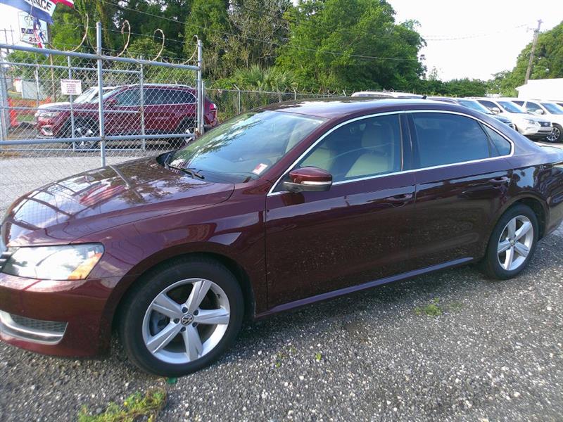 Volkswagen Passat 1.8T SE AT PZEV 2014