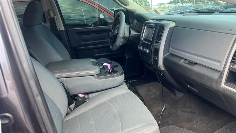 RAM 1500 Tradesman Crew Cab SWB 2WD 2015