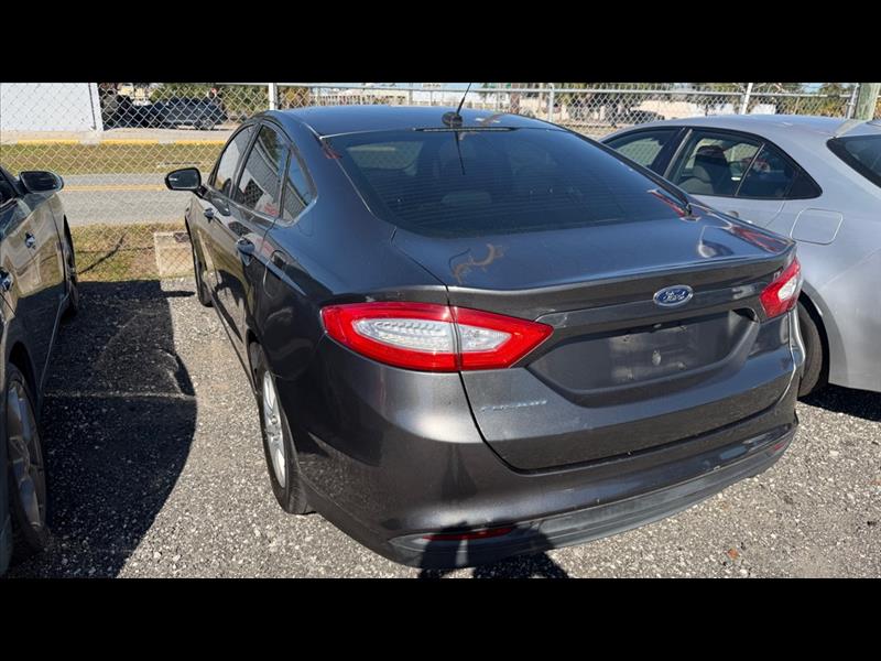 2016 Ford Fusion S