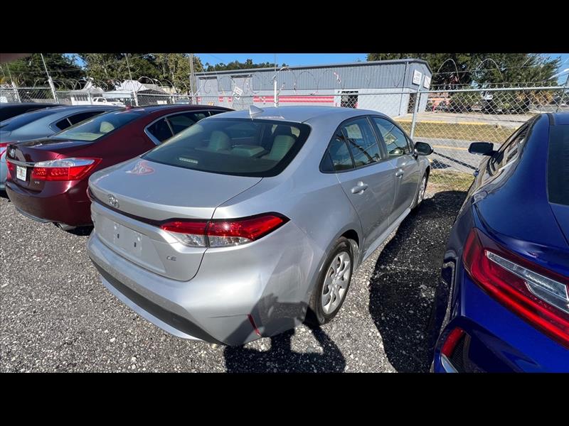 Toyota Corolla LE 2021
