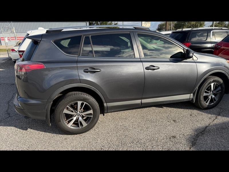 Toyota RAV4 XLE FWD 2018