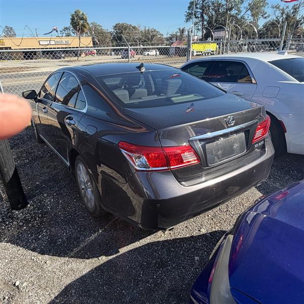 Lexus ES 350 Sedan 2012
