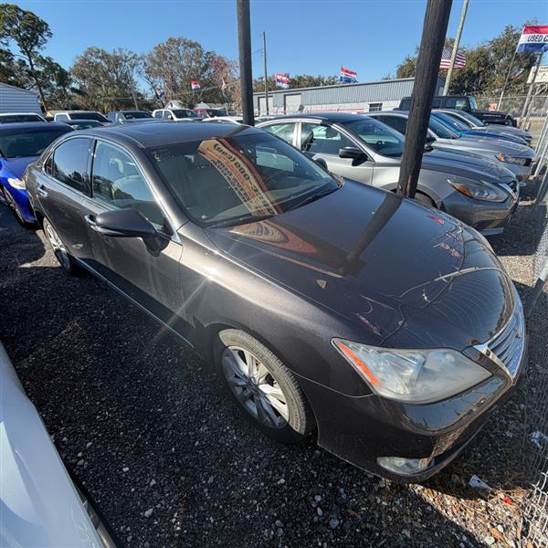 Lexus ES 350 Sedan 2012