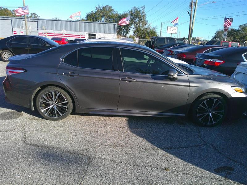 Toyota Camry XSE 2020