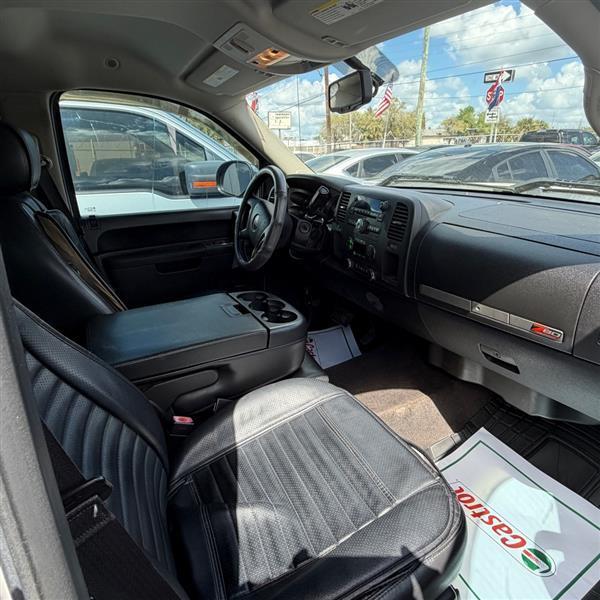 GMC Sierra 1500 SLE Crew Cab 2WD 2013