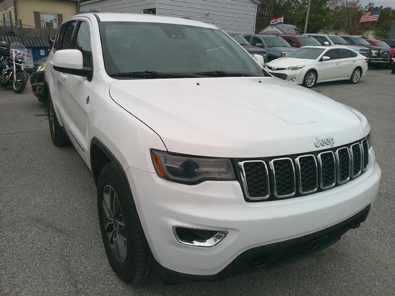 Jeep Grand Cherokee Laredo 4WD 2020