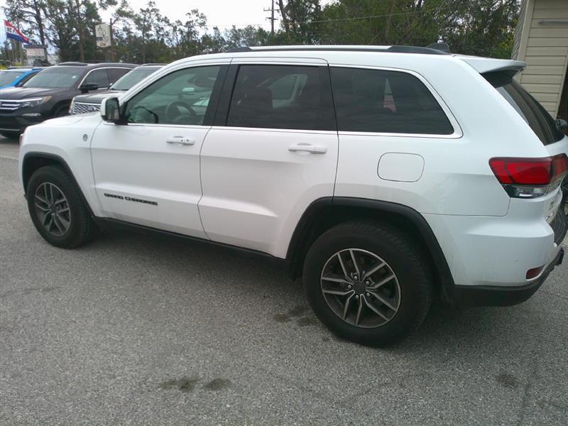 Jeep Grand Cherokee Laredo 4WD 2020