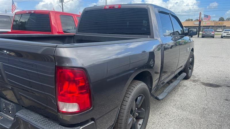 RAM 1500 Tradesman Crew Cab SWB 2WD 2015