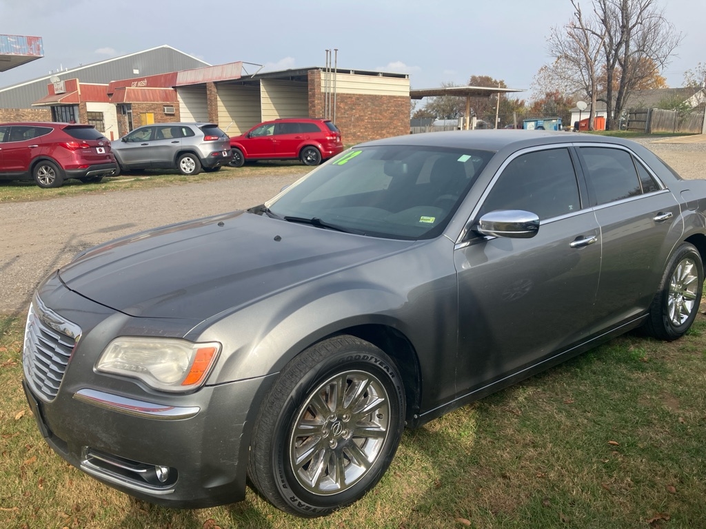 2012 Chrysler 300 Limited RWD