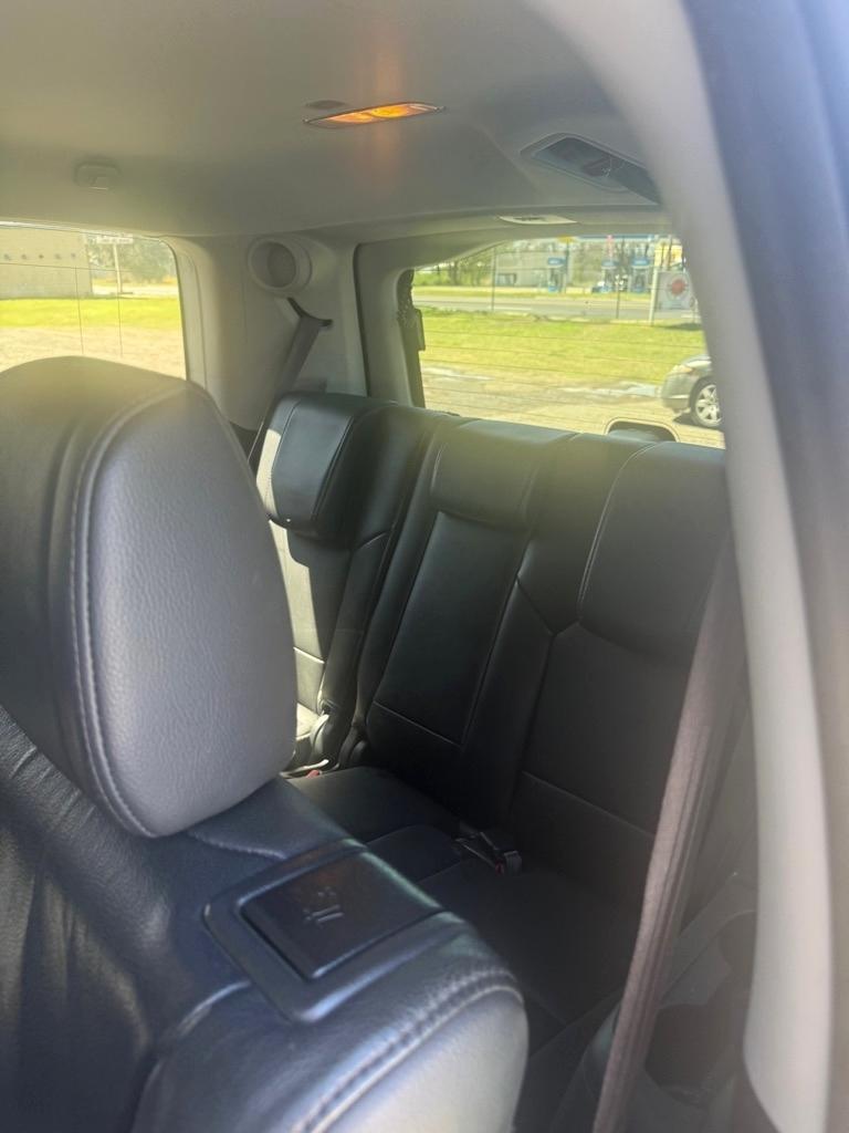 Honda Pilot Touring 2WD 5-Spd AT with DVD 2015