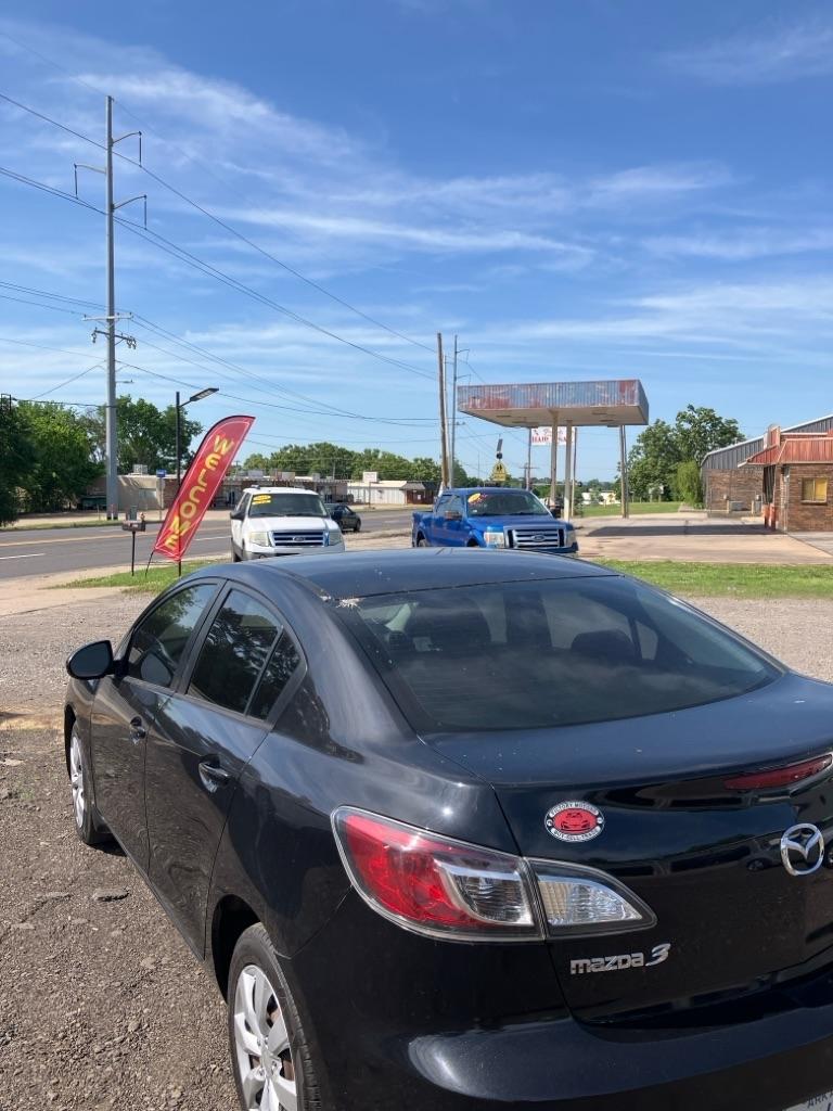 Mazda MAZDA3 i SV AT 4-Door 2013