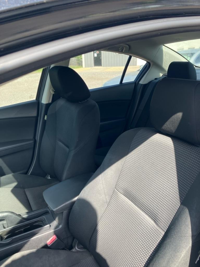 Mazda MAZDA3 i SV AT 4-Door 2013