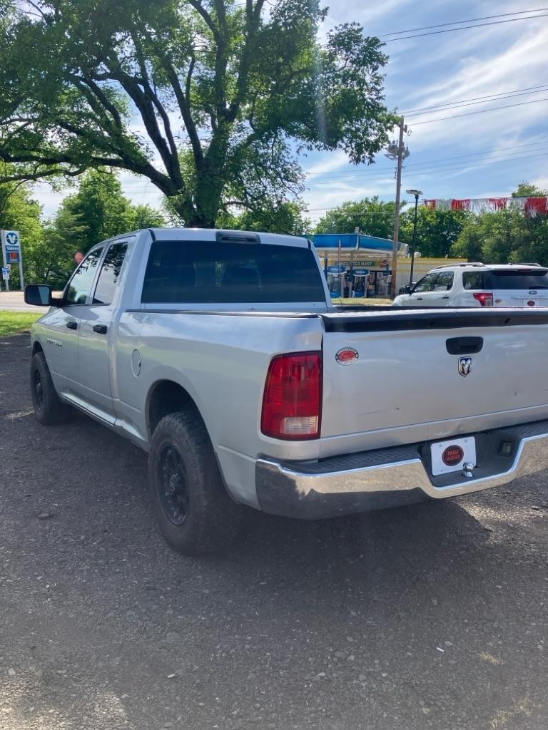 RAM 1500 ST Quad Cab 2WD 2011