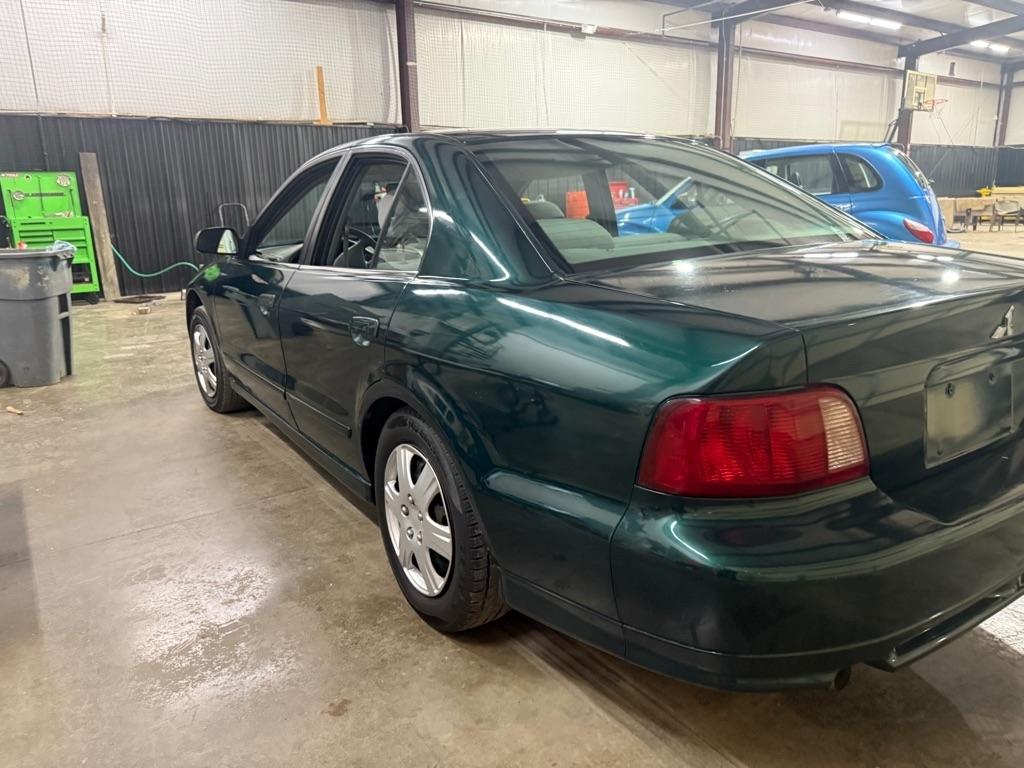 Mitsubishi Galant ES 2002