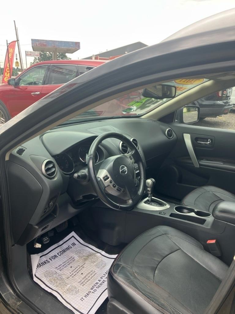 Nissan Rogue S AWD 2011