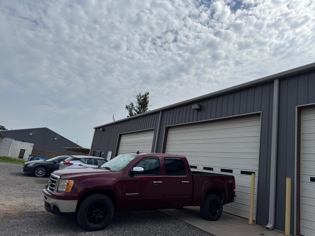 GMC Sierra 1500 SLE Crew Cab 4WD 2013