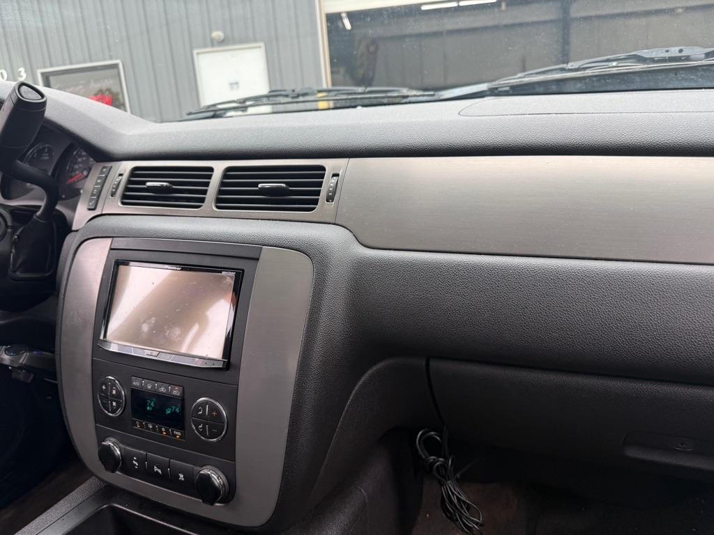 Chevrolet Avalanche LT 4WD 2010