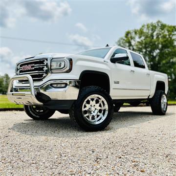 2017 GMC Sierra 1500 SLT Crew Cab Long Box 4WD