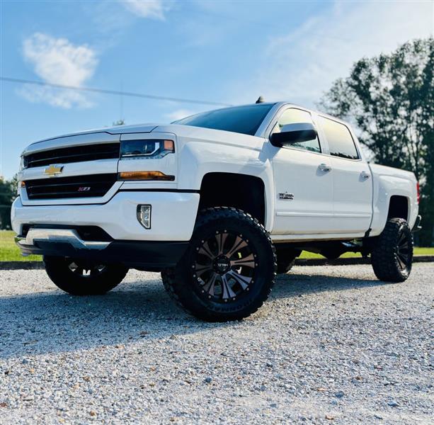 2018 Chevrolet Silverado 1500 LT Crew Cab 4WD