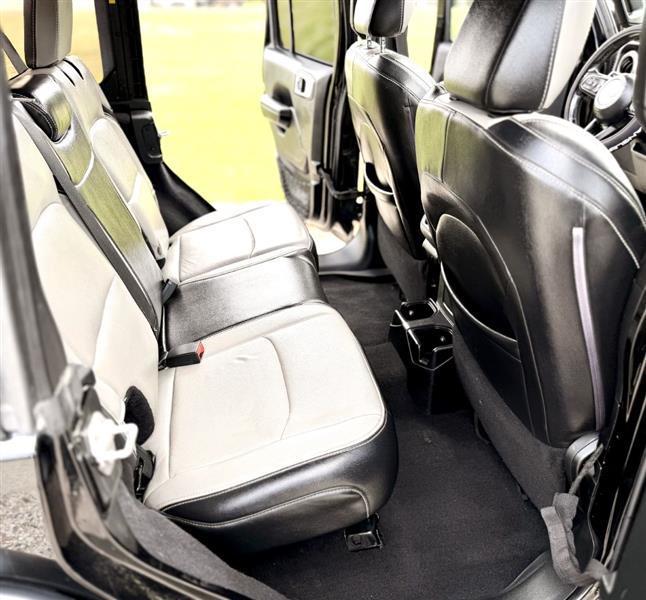 Jeep Wrangler Unlimited Sport 2018